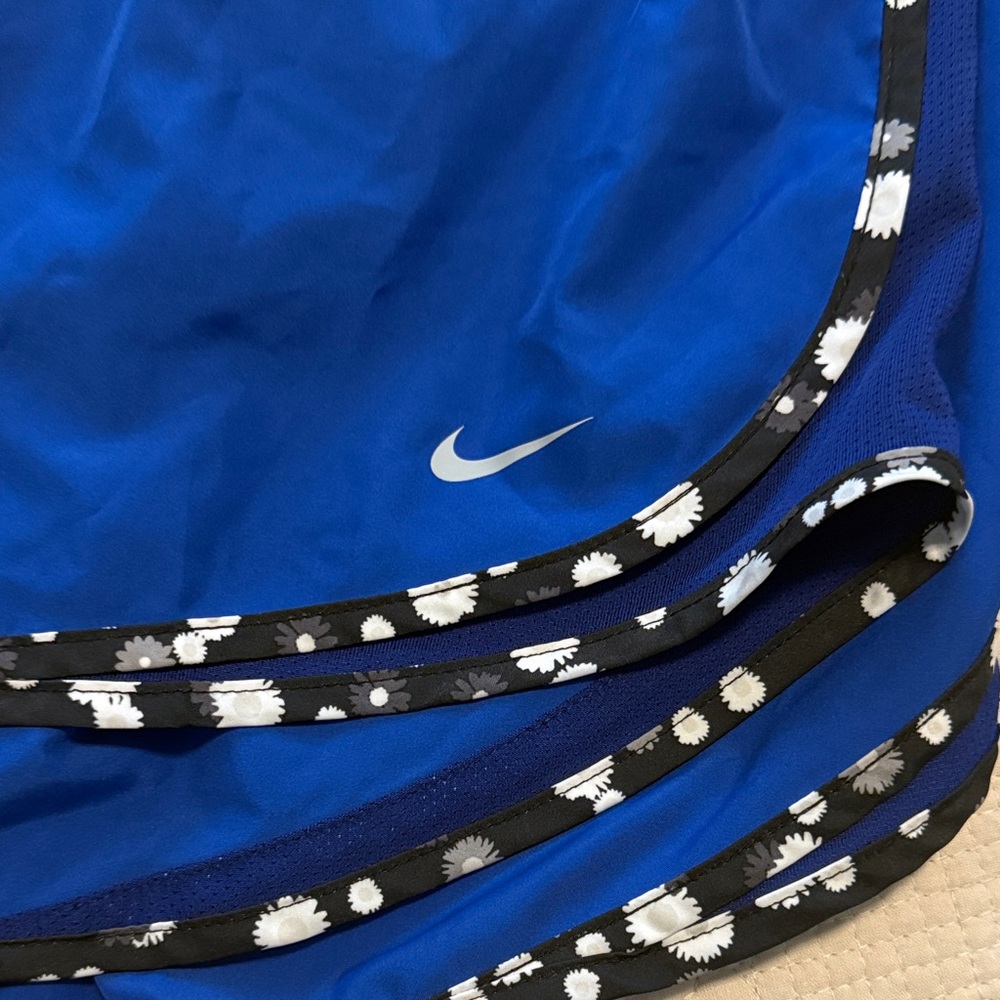 Nike Women's Dri-Fit Game Royal Blue with Daisy print trim Athletic Shorts - Picture 5 of 7